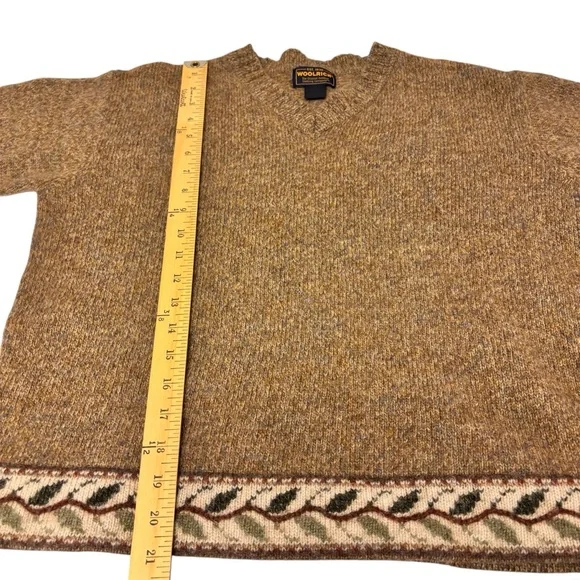 Vintage Woolrich Wool V-Neck Leaf Detail Khaki Sweater Women’s Size Medium - Picture 12 of 12